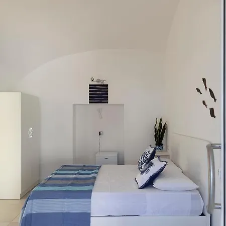 Bed and Breakfast Amami 4*